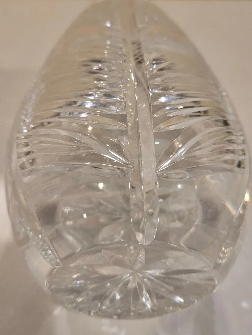 Cut Crystal Herringbone Leaf-Pattern Vase - Clear Glass